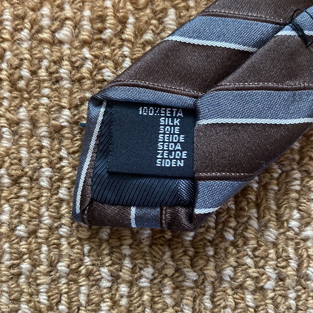 Dolce & Gabbana / Necktie / Brown & Gray Stripes - Picture 4 of 7